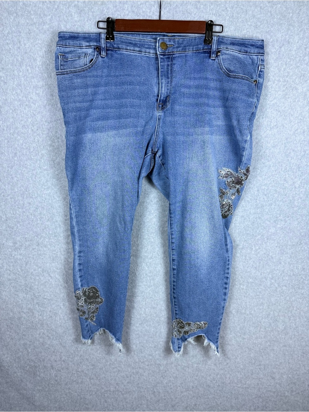 Lane Bryant Embellished Crop Jeans Size 20 Boho Cottagecore Glam Floral Beaded